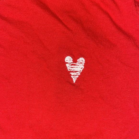 Universal Thread tee - Picture 2 of 3